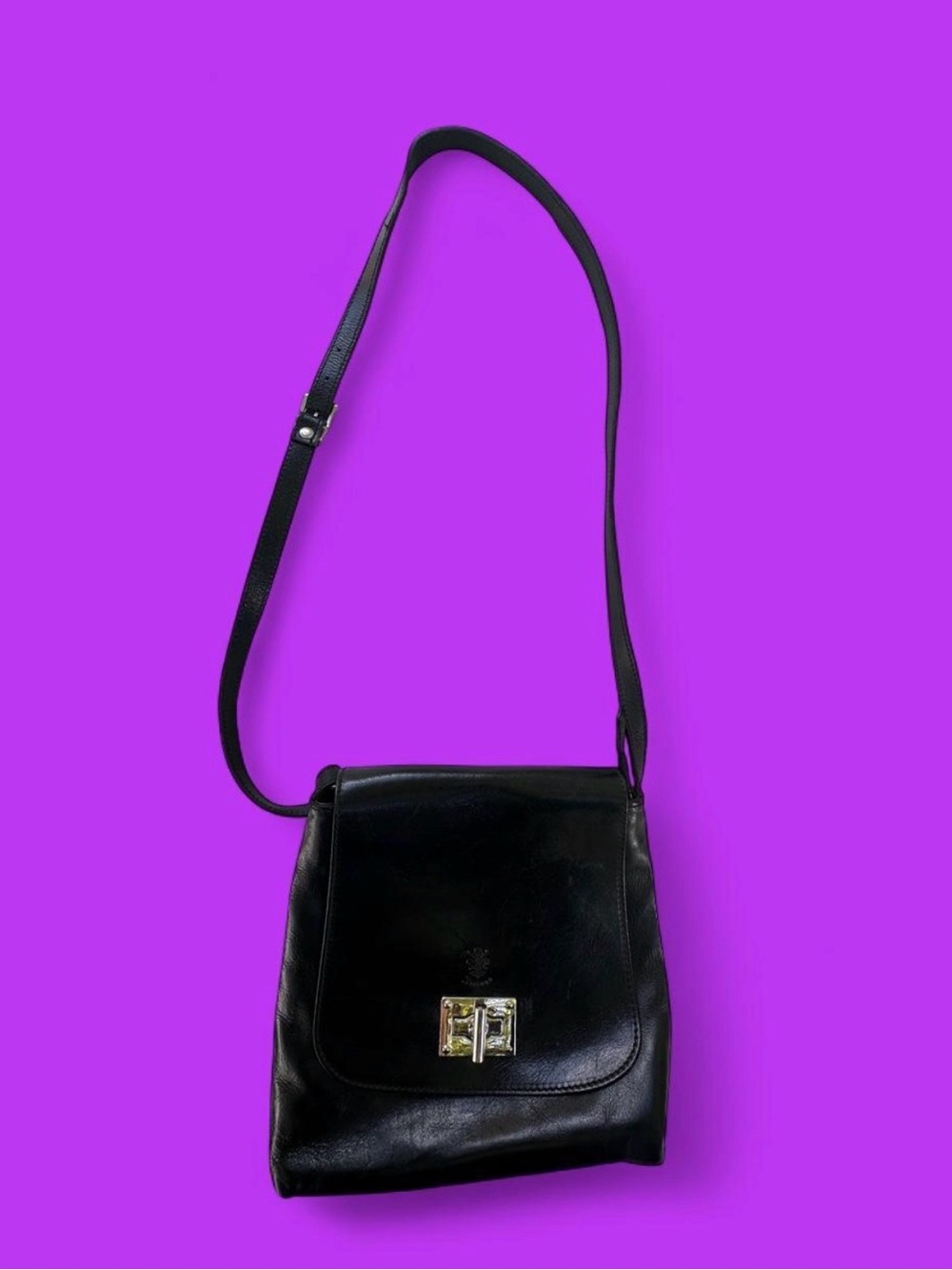 ✨ Vintage Italian Leather Flap Crossbody Bag ✨
